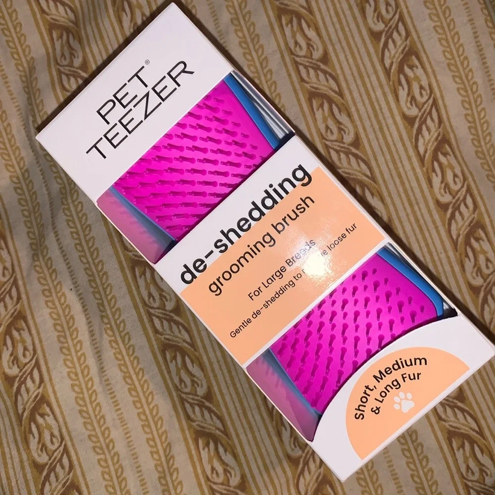 NWT Tangle Teezer Pet The Ultimate deshedding grooming Brush, Large, Pink